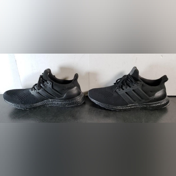 Adidas Men's UltraBOOST 1.0 DNA Sneakers Size 13 MSRP $180 - Picture 7 of 12